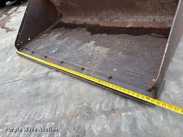 image for item EP7876 2004 Bobcat S130 skid steer loader