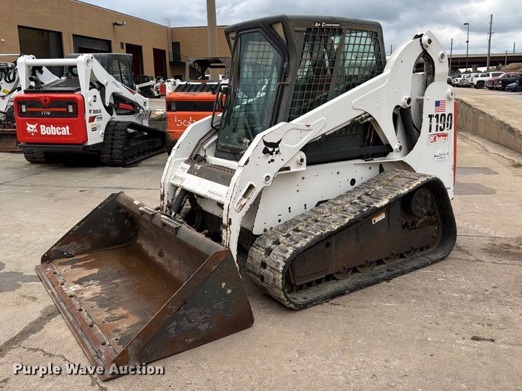 image for item EP7877 2006 Bobcat T190 tracked skid steer loader