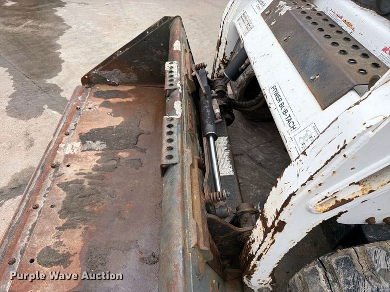image for item EP7877 2006 Bobcat T190 tracked skid steer loader
