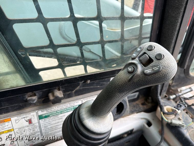 image for item EP7877 2006 Bobcat T190 tracked skid steer loader