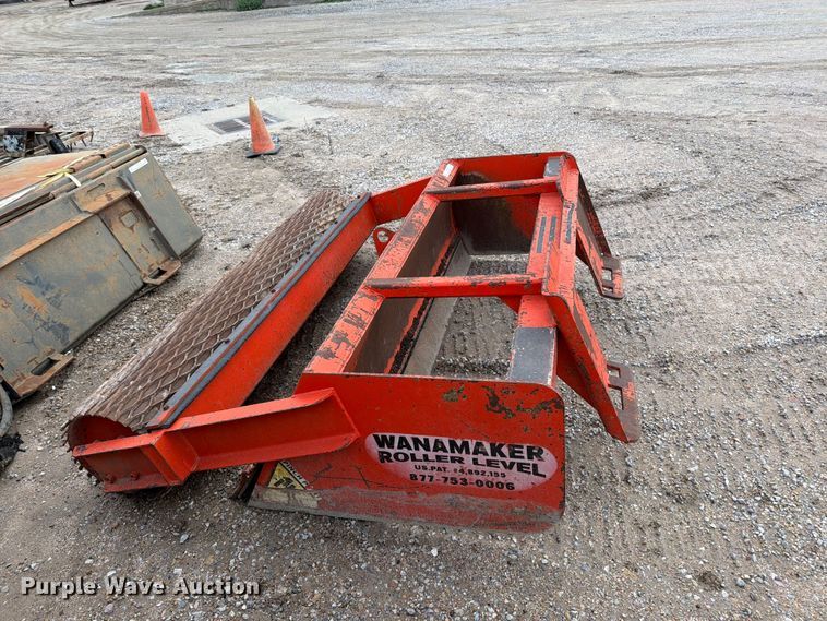 image for item EP7878 Wanamaker 6600 skid steer roller level