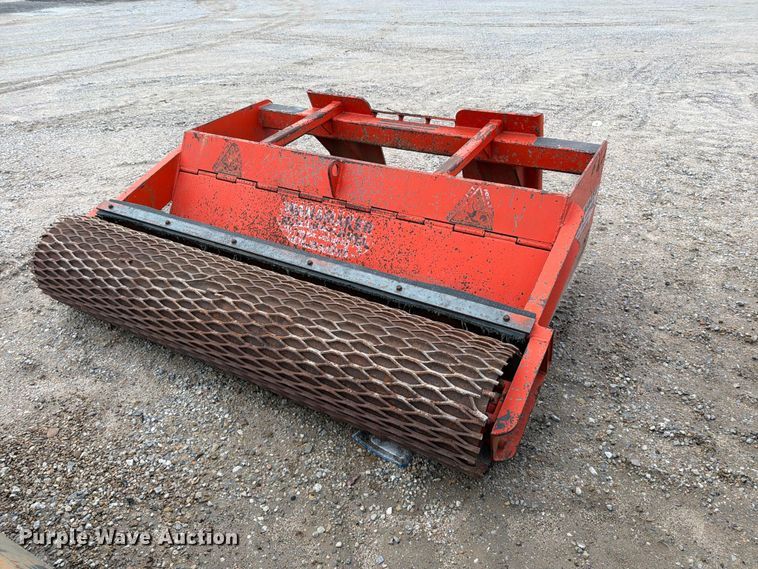 image for item EP7878 Wanamaker 6600 skid steer roller level