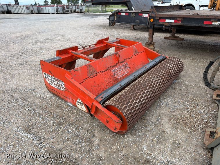 image for item EP7878 Wanamaker 6600 skid steer roller level