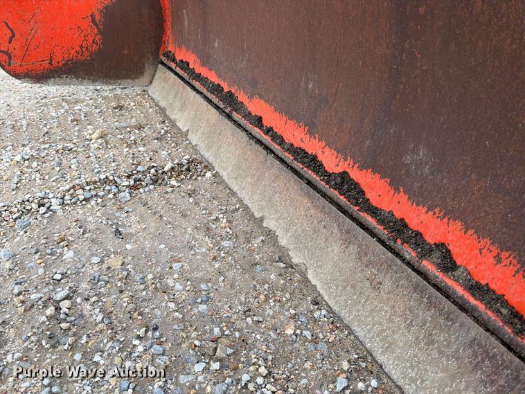 image for item EP7878 Wanamaker 6600 skid steer roller level