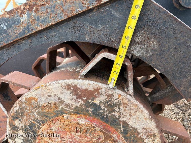 image for item EP7880 Excavator roller bucket