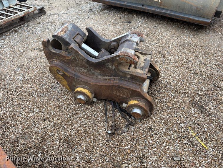 image for item EP7881 Caterpillar hydraulic quick coupler