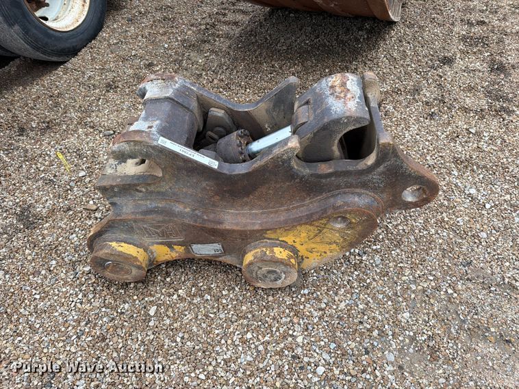 image for item EP7881 Caterpillar hydraulic quick coupler