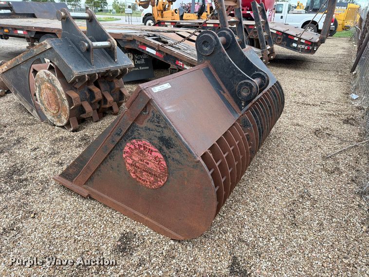 image for item EP7882 Excavator rock bucket