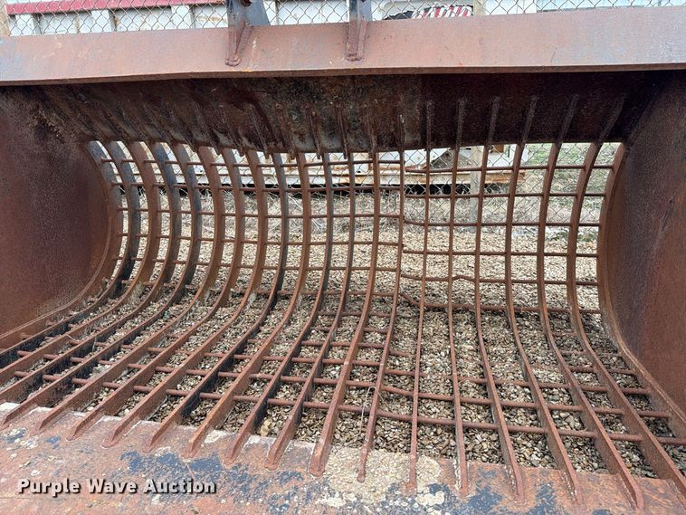 image for item EP7882 Excavator rock bucket