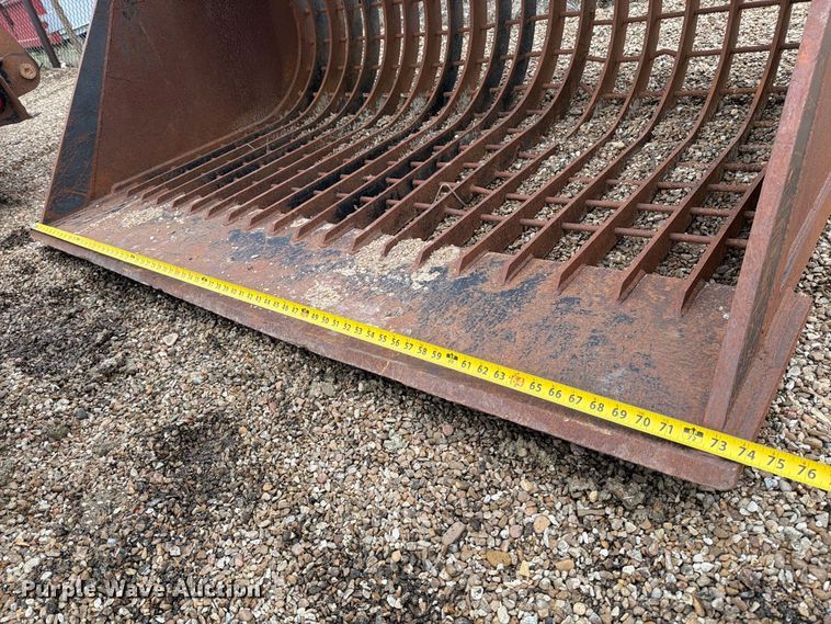 image for item EP7882 Excavator rock bucket