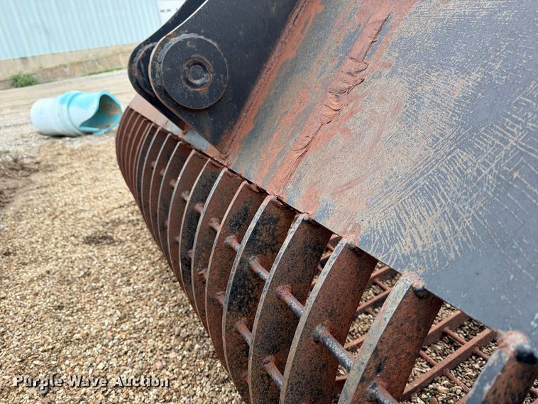 image for item EP7882 Excavator rock bucket