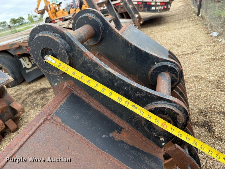 image for item EP7882 Excavator rock bucket
