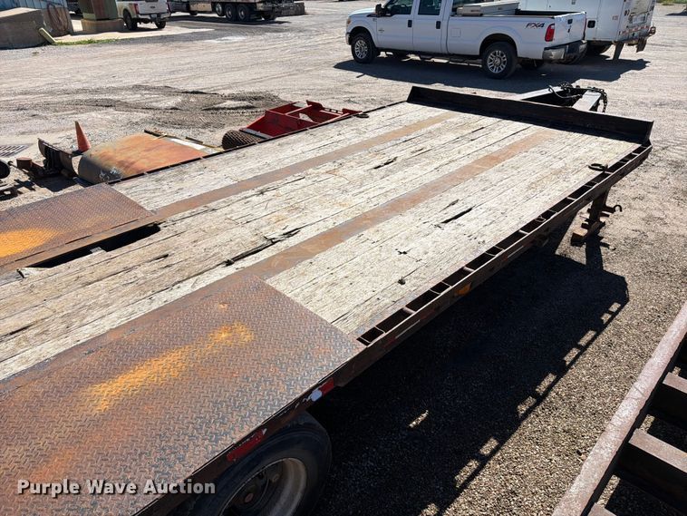 image for item EP7883 2017 Neville equipment trailer