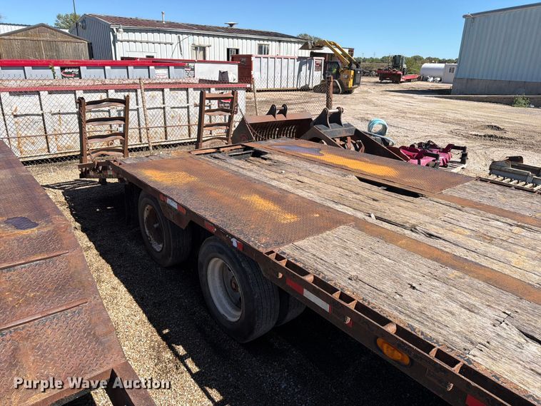 image for item EP7883 2017 Neville equipment trailer
