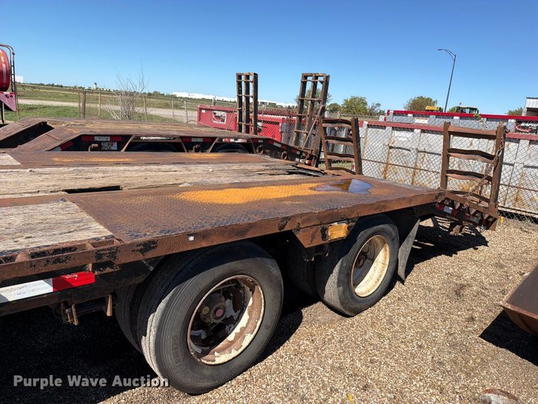 image for item EP7883 2017 Neville equipment trailer
