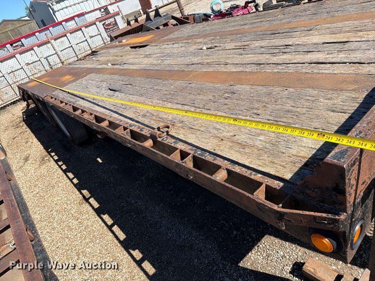 image for item EP7883 2017 Neville equipment trailer