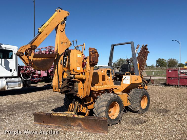 image for item EP7885 2000 Case 560 trencher