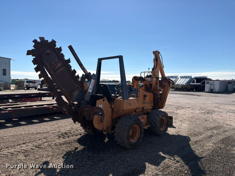 image for item EP7885 2000 Case 560 trencher
