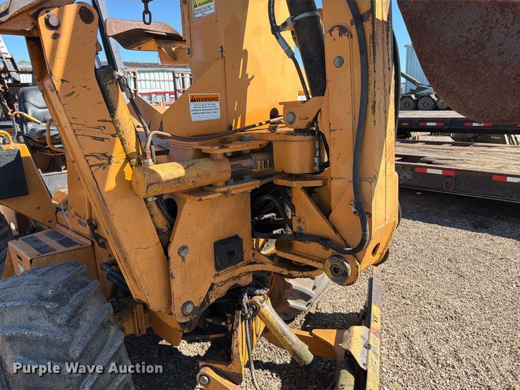 image for item EP7885 2000 Case 560 trencher