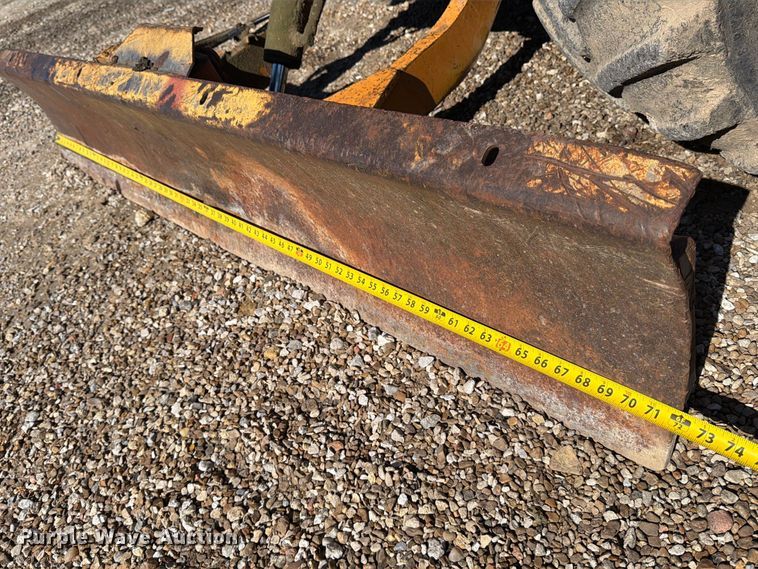 image for item EP7885 2000 Case 560 trencher