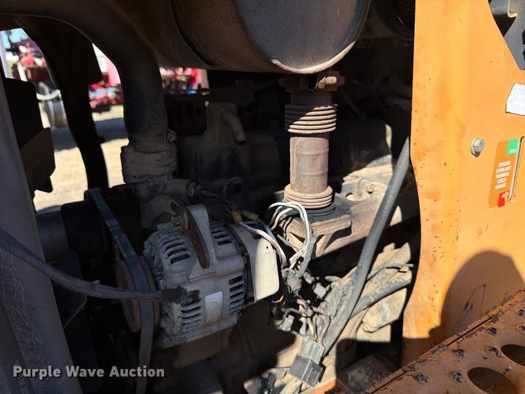 image for item EP7885 2000 Case 560 trencher