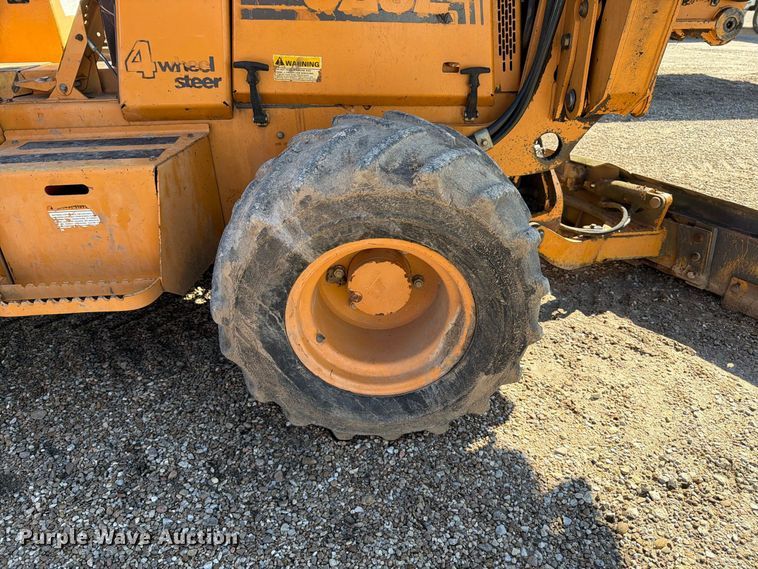 image for item EP7885 2000 Case 560 trencher