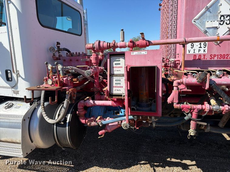 image for item EP7886 2012 Hernco oilfield acidizing pump truck bed