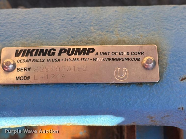 image for item EP7886 2012 Hernco oilfield acidizing pump truck bed