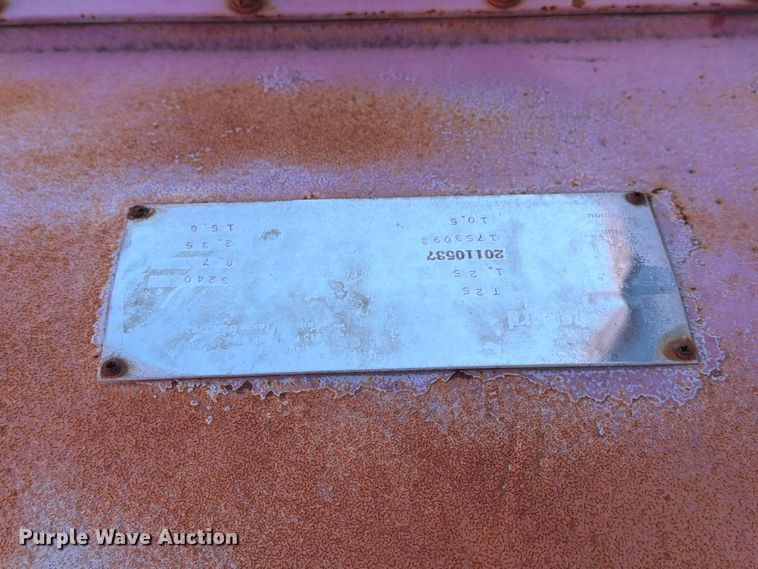 image for item EP7886 2012 Hernco oilfield acidizing pump truck bed