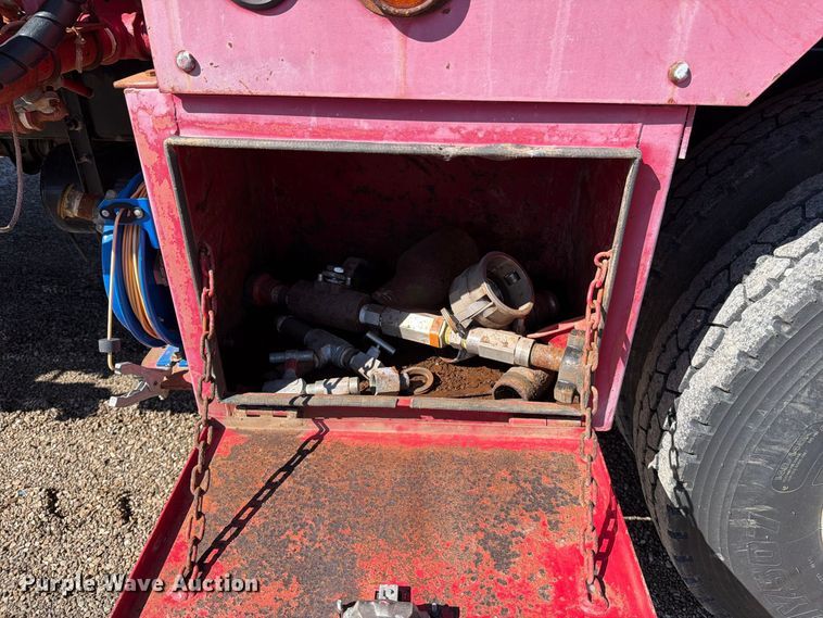 image for item EP7886 2012 Hernco oilfield acidizing pump truck bed