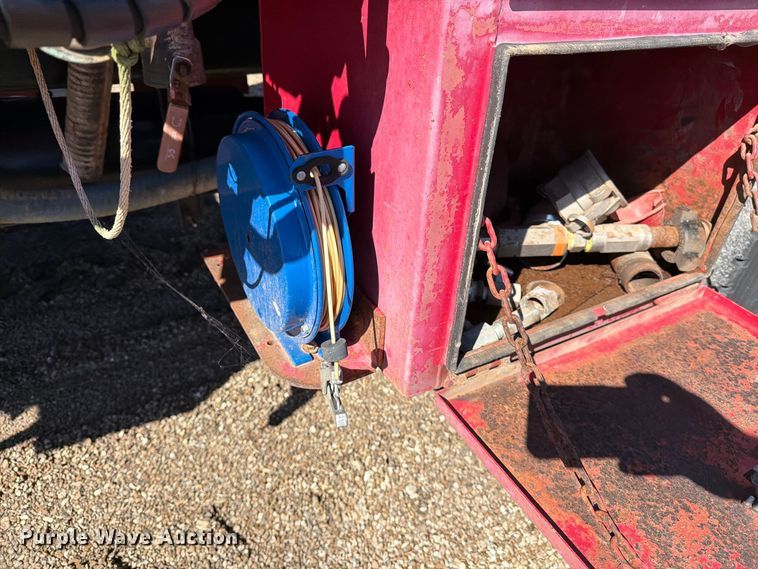 image for item EP7886 2012 Hernco oilfield acidizing pump truck bed