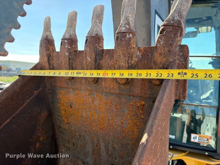 image for item EP7889 2015 John Deere 310SK backhoe