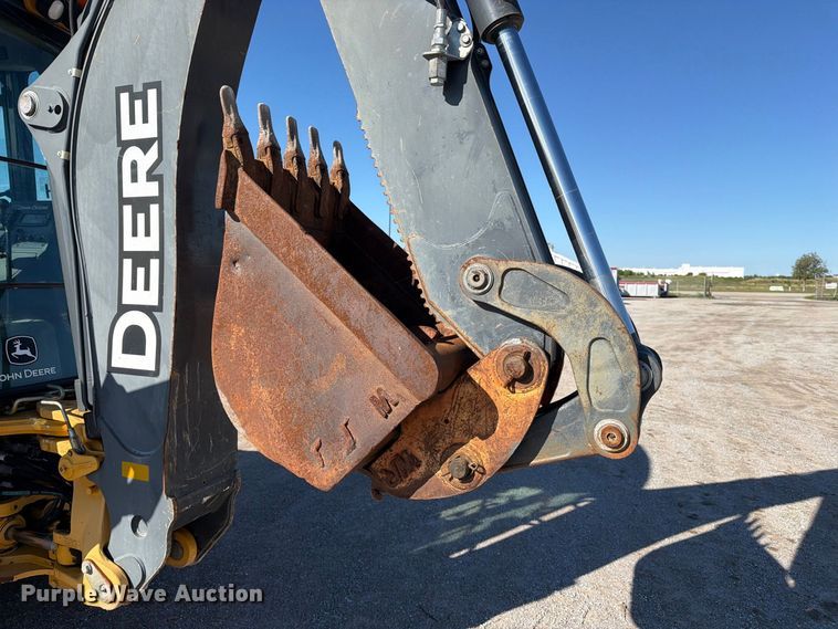 image for item EP7889 2015 John Deere 310SK backhoe