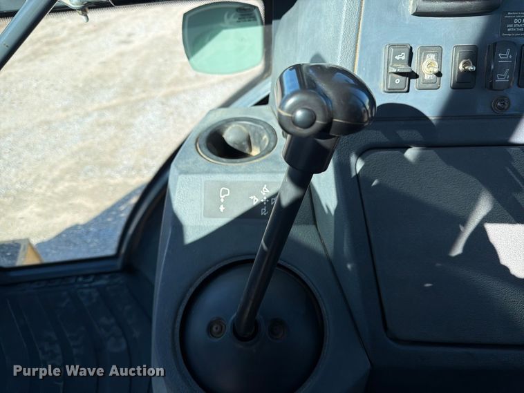 image for item EP7889 2015 John Deere 310SK backhoe