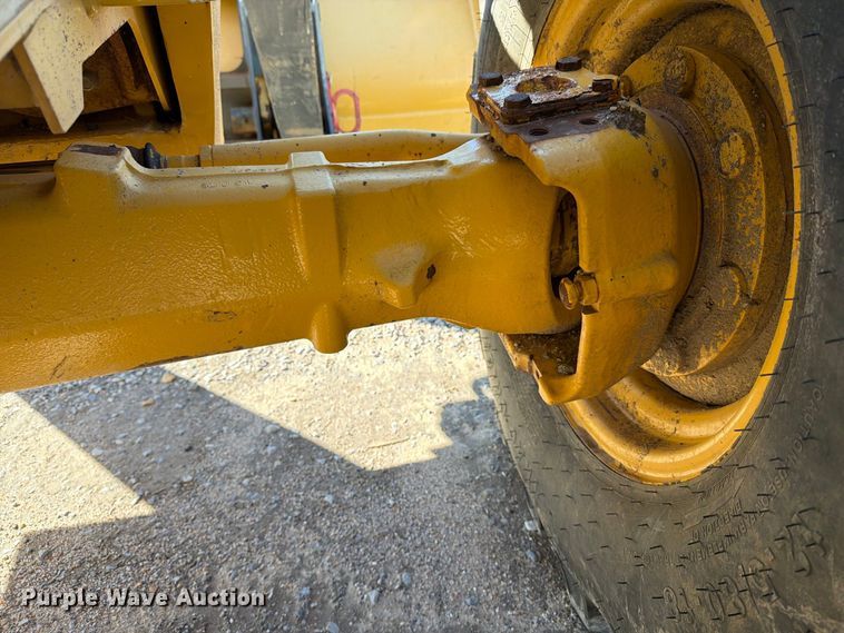 image for item EP7889 2015 John Deere 310SK backhoe