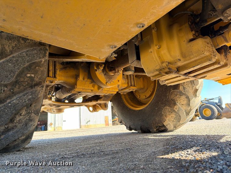image for item EP7889 2015 John Deere 310SK backhoe