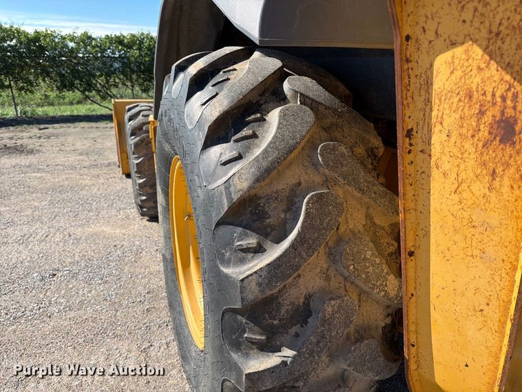 image for item EP7889 2015 John Deere 310SK backhoe