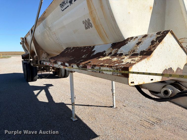 image for item EP7898 2005 Ranco Anvil end dump trailer