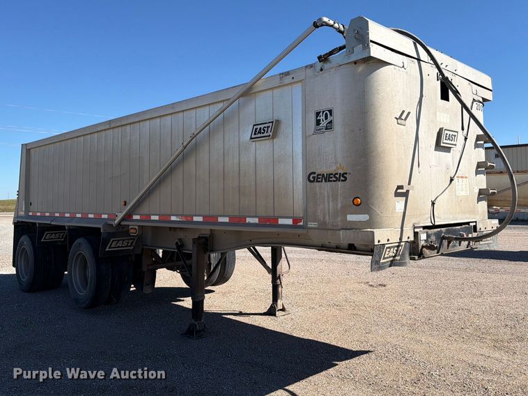 image for item EP7900 2009 East end dump trailer