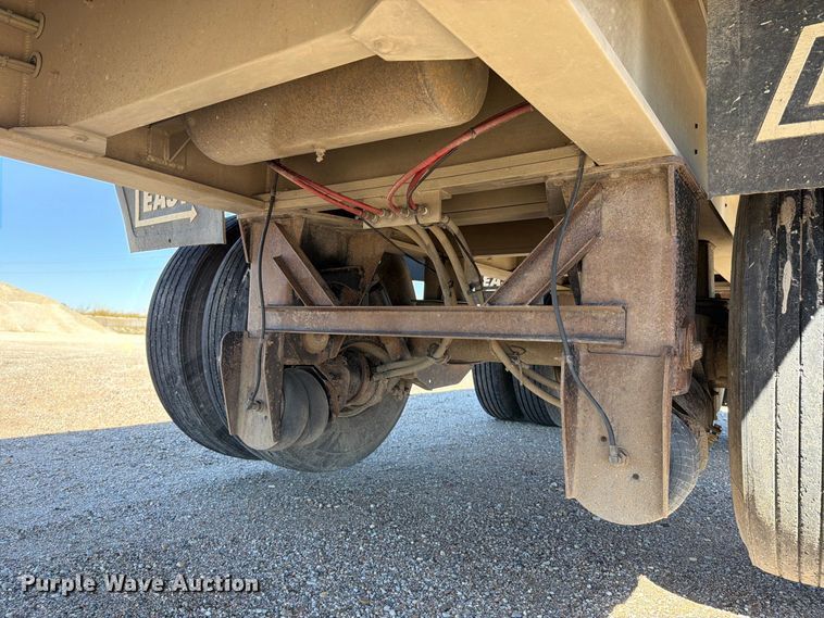 image for item EP7900 2009 East end dump trailer