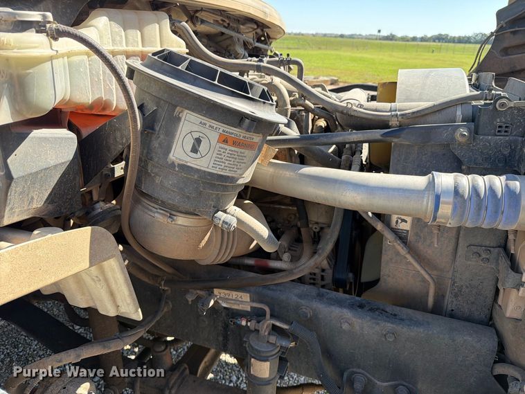 image for item EP7918 2007 Freightliner Business Class M2 digger derrick truck