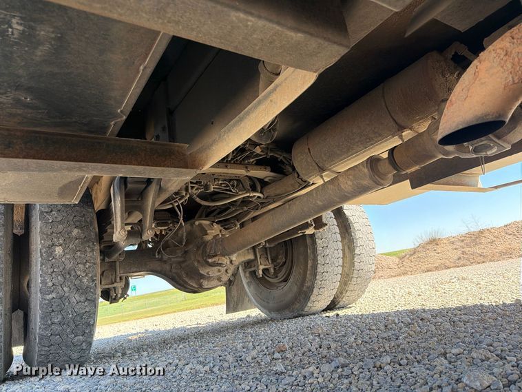 image for item EP7918 2007 Freightliner Business Class M2 digger derrick truck