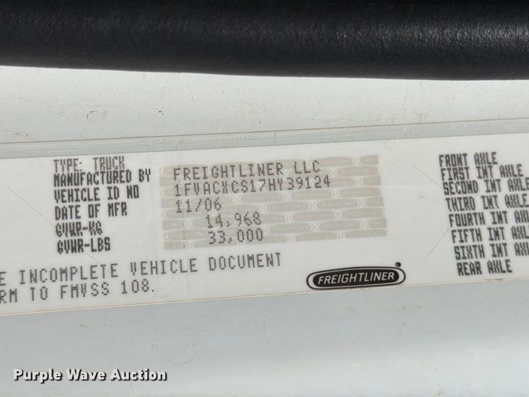 image for item EP7918 2007 Freightliner Business Class M2 digger derrick truck
