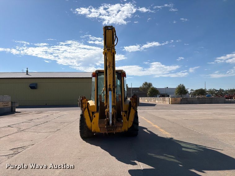 image for item EP7930 2001 Komatsu WB140-2T backhoe