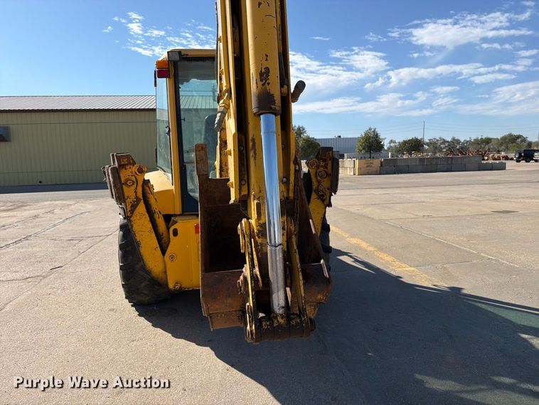 image for item EP7930 2001 Komatsu WB140-2T backhoe