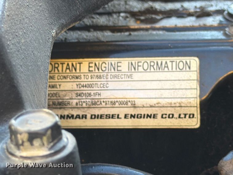 image for item EP7930 2001 Komatsu WB140-2T backhoe