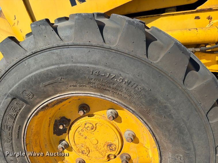 image for item EP7930 2001 Komatsu WB140-2T backhoe