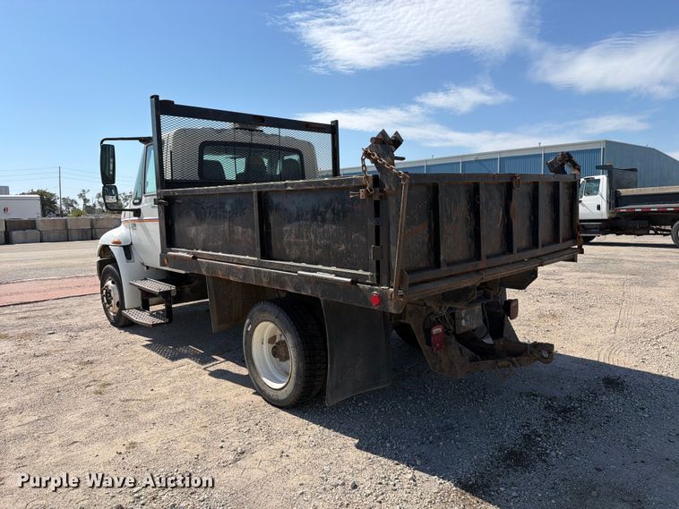 image for item EP7932 2003 International 4200 dump truck