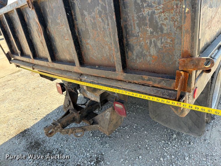 image for item EP7932 2003 International 4200 dump truck