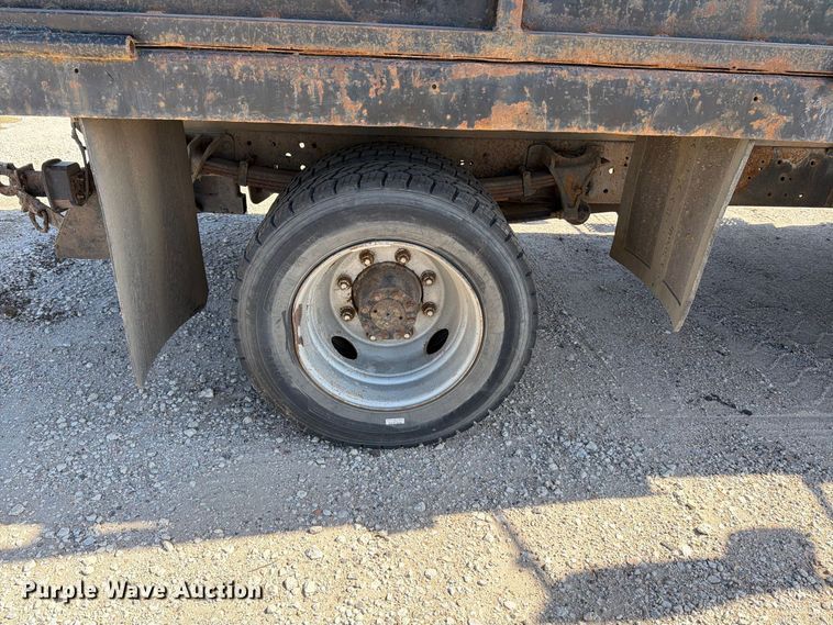 image for item EP7932 2003 International 4200 dump truck